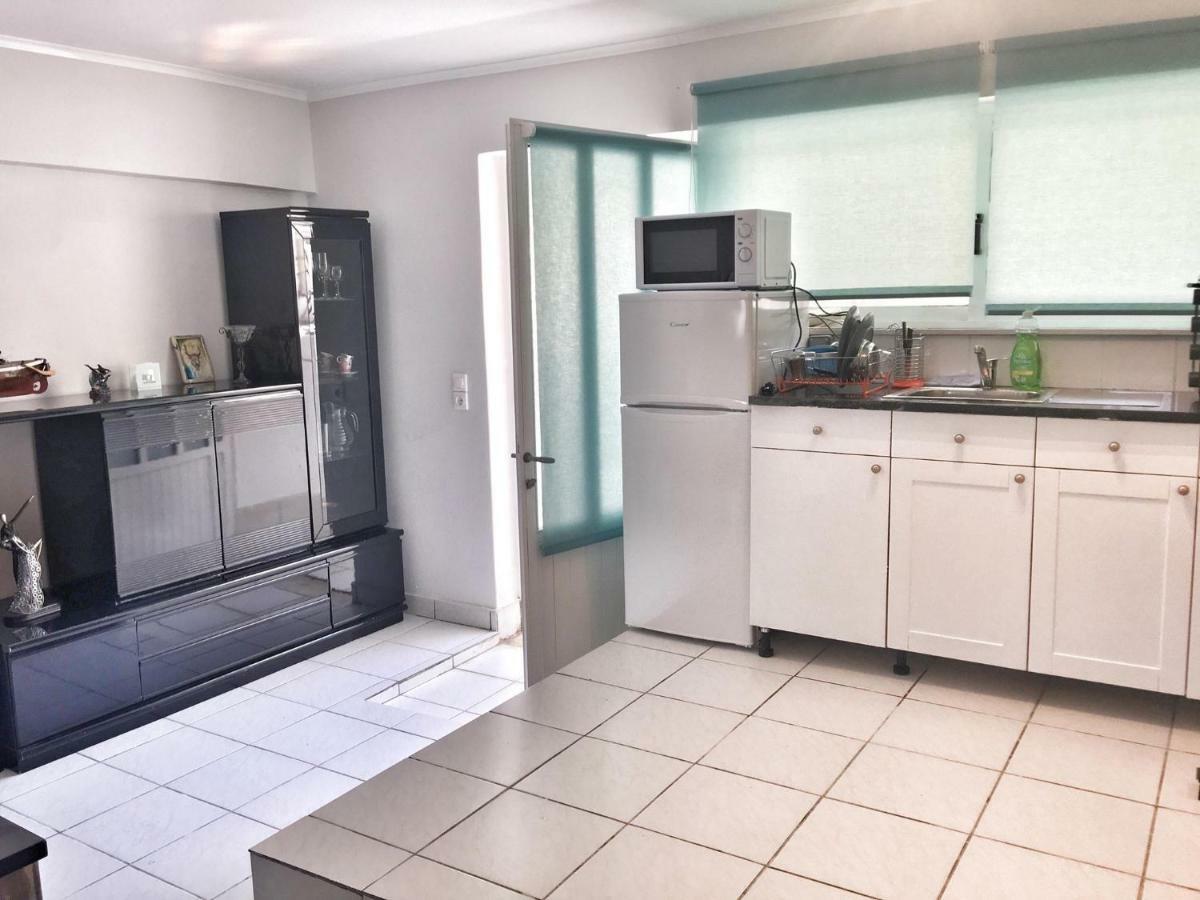 Renovated Apt 100M From Beach Wifi Ac Ανάβυσσος Εξωτερικό φωτογραφία