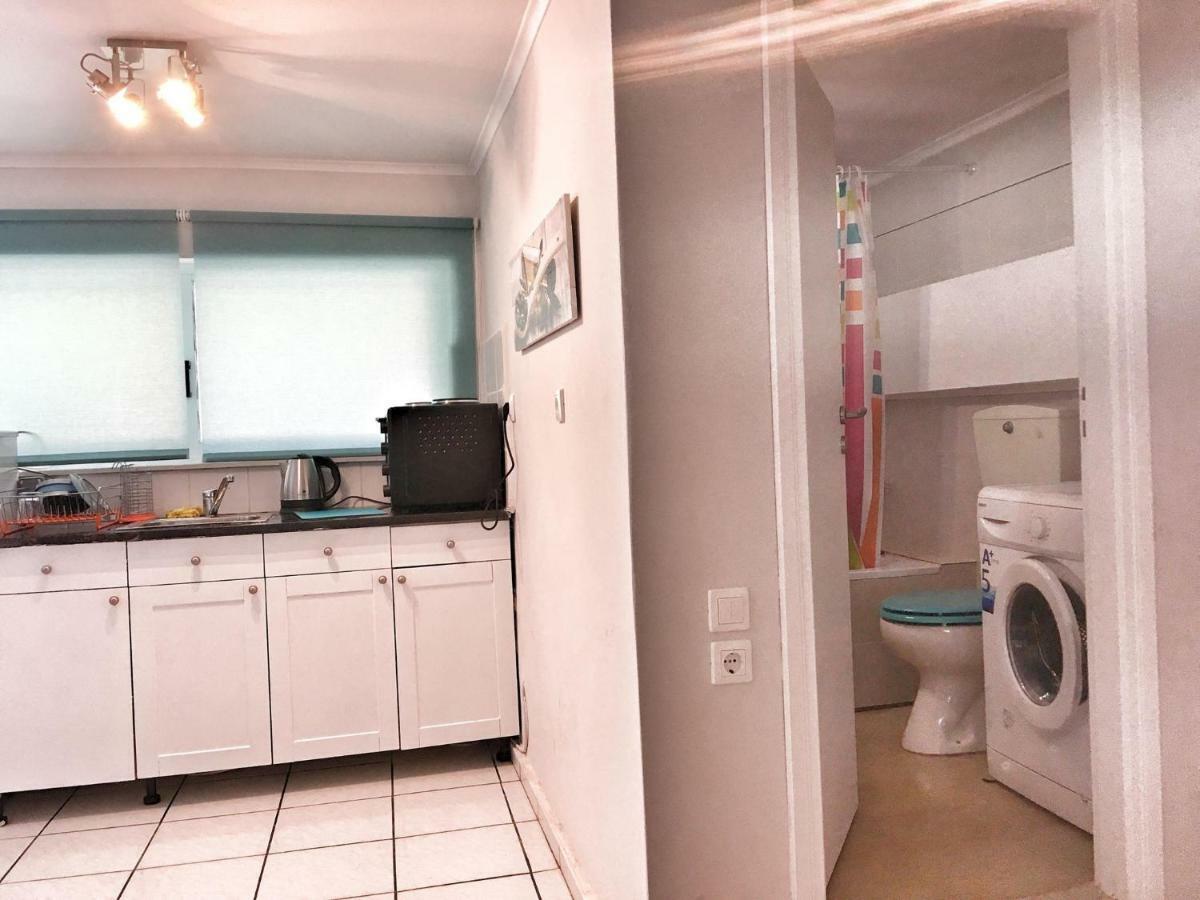 Renovated Apt 100M From Beach Wifi Ac Ανάβυσσος Εξωτερικό φωτογραφία