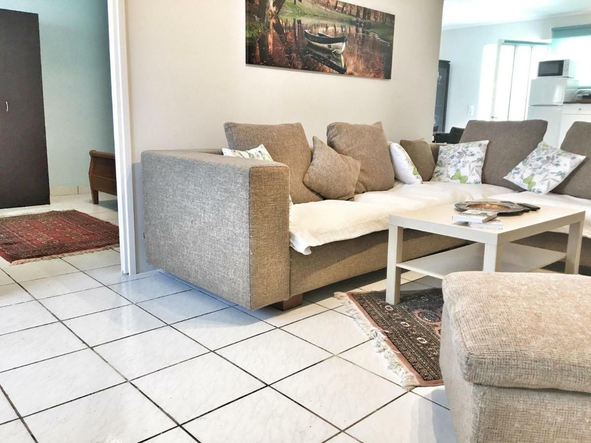 Renovated Apt 100M From Beach Wifi Ac Ανάβυσσος Εξωτερικό φωτογραφία