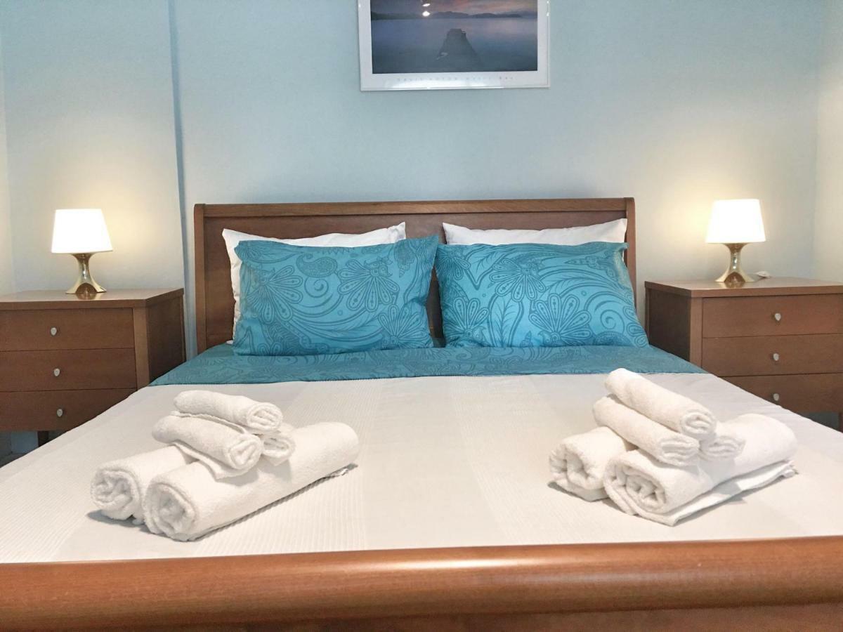 Renovated Apt 100M From Beach Wifi Ac Ανάβυσσος Εξωτερικό φωτογραφία