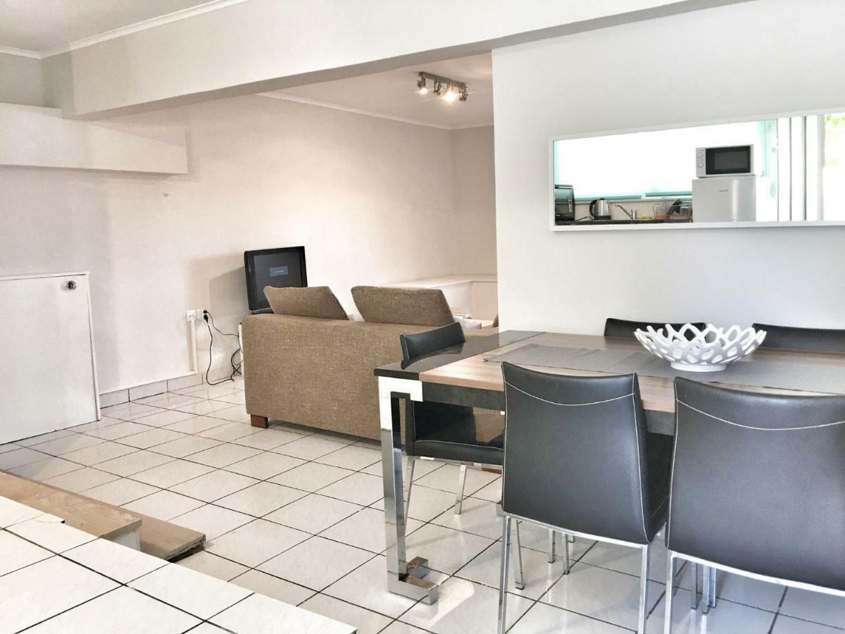 Renovated Apt 100M From Beach Wifi Ac Ανάβυσσος Εξωτερικό φωτογραφία
